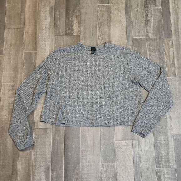 Wild Fable brand cropped sweater - Picture 5 of 8